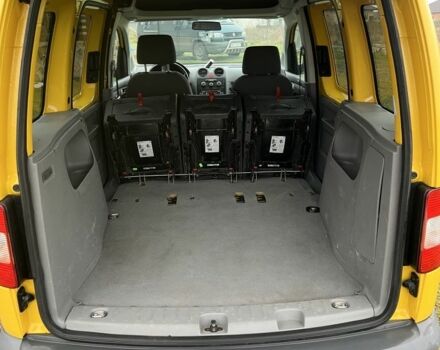 Желтый Фольксваген Кадди, объемом двигателя 1.9 л и пробегом 297 тыс. км за 5250 $, фото 5 на Automoto.ua