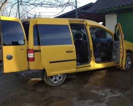 Желтый Фольксваген Кадди, объемом двигателя 2 л и пробегом 270 тыс. км за 3700 $, фото 1 на Automoto.ua