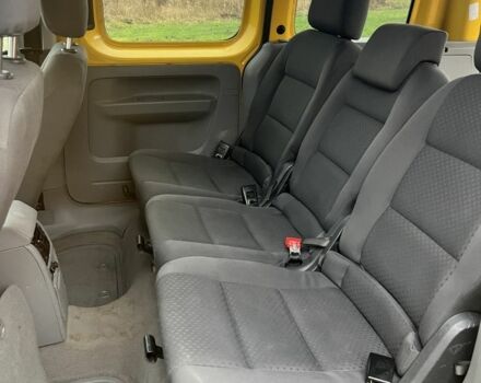 Желтый Фольксваген Кадди, объемом двигателя 1.9 л и пробегом 297 тыс. км за 5250 $, фото 3 на Automoto.ua