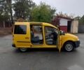 Желтый Фольксваген Кадди, объемом двигателя 2 л и пробегом 295 тыс. км за 4900 $, фото 1 на Automoto.ua
