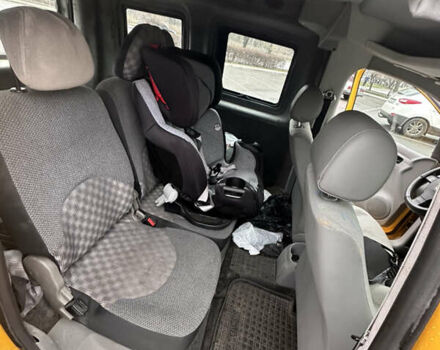 Жовтий Фольксваген Кадді, об'ємом двигуна 1.97 л та пробігом 252 тис. км за 4950 $, фото 13 на Automoto.ua