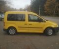 Желтый Фольксваген Кадди, объемом двигателя 2 л и пробегом 194 тыс. км за 7620 $, фото 1 на Automoto.ua