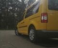 Желтый Фольксваген Кадди, объемом двигателя 2 л и пробегом 191 тыс. км за 7500 $, фото 3 на Automoto.ua