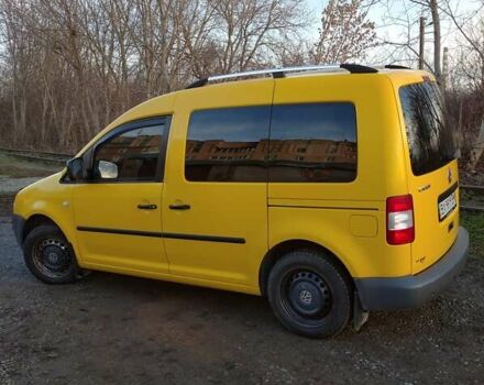 Желтый Фольксваген Кадди, объемом двигателя 2 л и пробегом 148 тыс. км за 6700 $, фото 4 на Automoto.ua