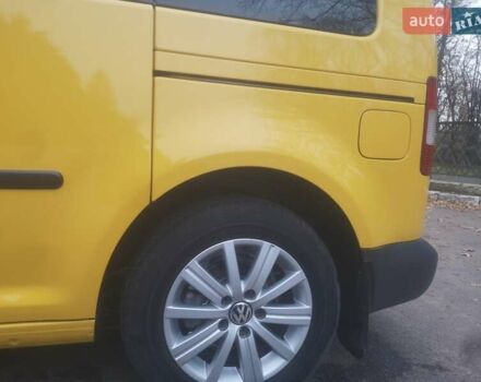 Желтый Фольксваген Кадди, объемом двигателя 2 л и пробегом 191 тыс. км за 7500 $, фото 24 на Automoto.ua