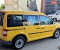 Желтый Фольксваген Кадди, объемом двигателя 1.39 л и пробегом 239 тыс. км за 4750 $, фото 3 на Automoto.ua