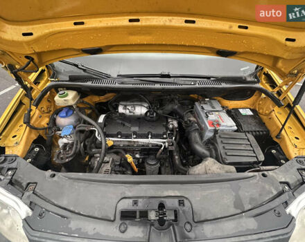 Жовтий Фольксваген Кадді, об'ємом двигуна 1.97 л та пробігом 252 тис. км за 4950 $, фото 15 на Automoto.ua