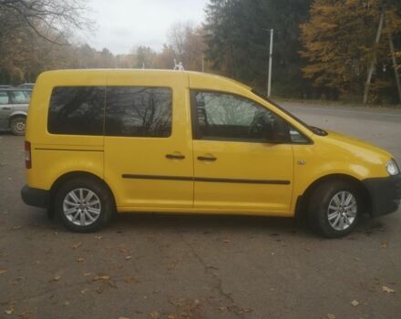 Желтый Фольксваген Кадди, объемом двигателя 2 л и пробегом 191 тыс. км за 7500 $, фото 1 на Automoto.ua
