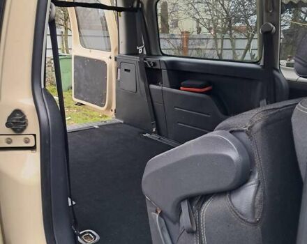 Жовтий Фольксваген Кадді, об'ємом двигуна 1.98 л та пробігом 325 тис. км за 10500 $, фото 15 на Automoto.ua