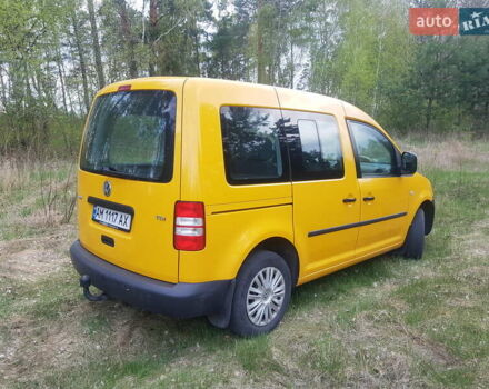 Желтый Фольксваген Кадди, объемом двигателя 1.6 л и пробегом 296 тыс. км за 10400 $, фото 3 на Automoto.ua