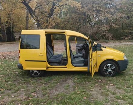 Желтый Фольксваген Кадди, объемом двигателя 1.9 л и пробегом 334 тыс. км за 5000 $, фото 14 на Automoto.ua