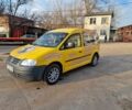 Жовтий Фольксваген Кадді, об'ємом двигуна 1.4 л та пробігом 295 тис. км за 4330 $, фото 1 на Automoto.ua