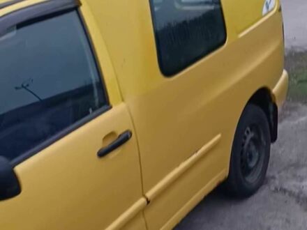 Жовтий Фольксваген Кадді, об'ємом двигуна 1.96 л та пробігом 280 тис. км за 2492 $, фото 1 на Automoto.ua