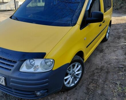 Желтый Фольксваген Кадди, объемом двигателя 2 л и пробегом 308 тыс. км за 4800 $, фото 1 на Automoto.ua