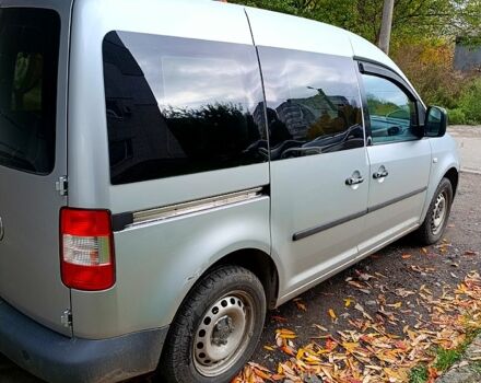 Серый Фольксваген Кадди, объемом двигателя 2 л и пробегом 320 тыс. км за 4800 $, фото 2 на Automoto.ua