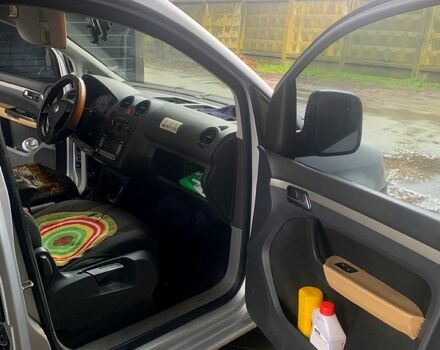 Серый Фольксваген Кадди, объемом двигателя 2 л и пробегом 347 тыс. км за 5700 $, фото 7 на Automoto.ua