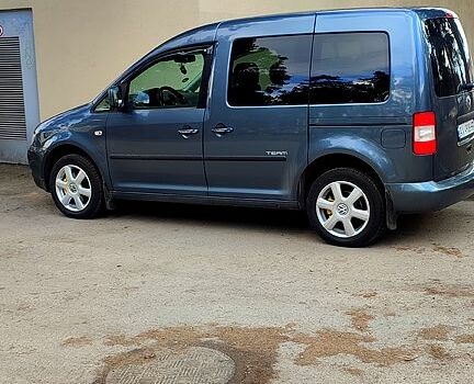 Серый Фольксваген Кадди, объемом двигателя 1.6 л и пробегом 275 тыс. км за 7500 $, фото 1 на Automoto.ua