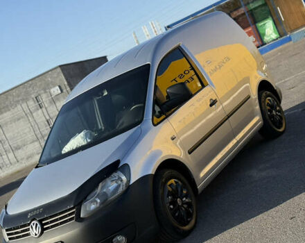 Серый Фольксваген Кадди, объемом двигателя 1.6 л и пробегом 342 тыс. км за 6900 $, фото 2 на Automoto.ua