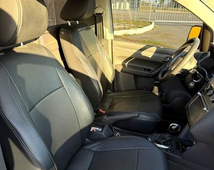 Серый Фольксваген Кадди, объемом двигателя 1.6 л и пробегом 340 тыс. км за 7700 $, фото 5 на Automoto.ua