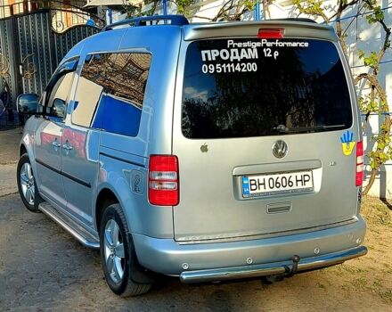 Сірий Фольксваген Кадді, об'ємом двигуна 1.6 л та пробігом 300 тис. км за 10000 $, фото 1 на Automoto.ua