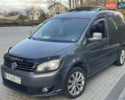 Серый Фольксваген Кадди, объемом двигателя 1.6 л и пробегом 337 тыс. км за 11500 $, фото 3 на Automoto.ua