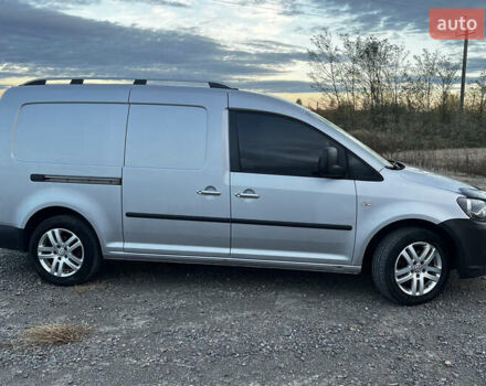 Серый Фольксваген Кадди, объемом двигателя 1.6 л и пробегом 270 тыс. км за 9200 $, фото 3 на Automoto.ua