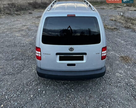 Серый Фольксваген Кадди, объемом двигателя 1.6 л и пробегом 270 тыс. км за 9200 $, фото 6 на Automoto.ua