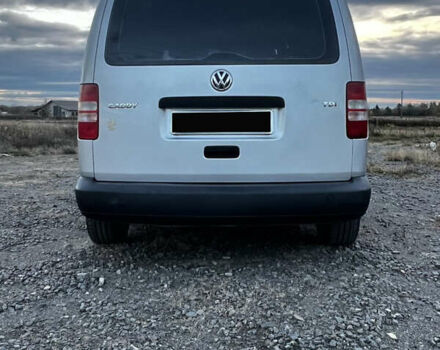 Серый Фольксваген Кадди, объемом двигателя 1.6 л и пробегом 270 тыс. км за 9200 $, фото 5 на Automoto.ua