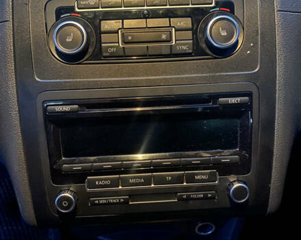 Серый Фольксваген Кадди, объемом двигателя 1.6 л и пробегом 280 тыс. км за 9500 $, фото 8 на Automoto.ua