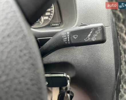 Серый Фольксваген Кадди, объемом двигателя 1.6 л и пробегом 337 тыс. км за 11500 $, фото 11 на Automoto.ua