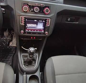 Серый Фольксваген Кадди, объемом двигателя 1.97 л и пробегом 163 тыс. км за 12999 $, фото 12 на Automoto.ua