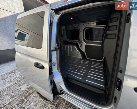 Сірий Фольксваген Кадді, об'ємом двигуна 2 л та пробігом 195 тис. км за 17399 $, фото 13 на Automoto.ua