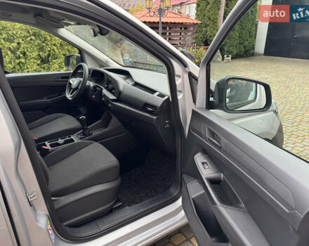 Серый Фольксваген Кадди, объемом двигателя 2 л и пробегом 249 тыс. км за 16800 $, фото 19 на Automoto.ua