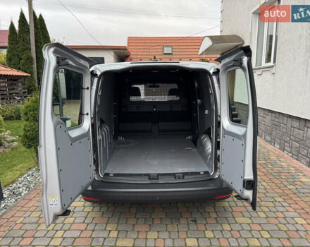 Серый Фольксваген Кадди, объемом двигателя 2 л и пробегом 249 тыс. км за 16800 $, фото 15 на Automoto.ua