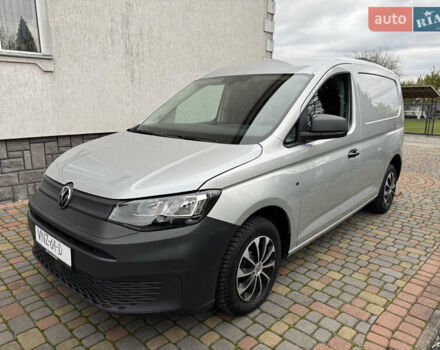Серый Фольксваген Кадди, объемом двигателя 2 л и пробегом 249 тыс. км за 16800 $, фото 5 на Automoto.ua