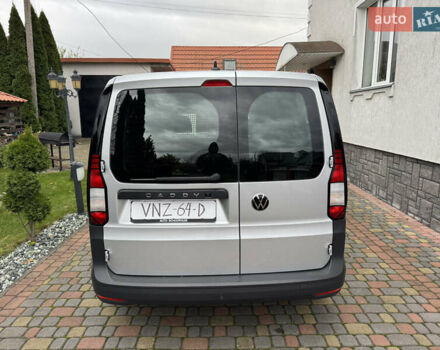 Серый Фольксваген Кадди, объемом двигателя 2 л и пробегом 249 тыс. км за 16800 $, фото 9 на Automoto.ua