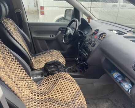 Серый Фольксваген Кадди, объемом двигателя 1.9 л и пробегом 350 тыс. км за 4500 $, фото 4 на Automoto.ua