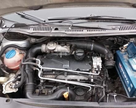 Серый Фольксваген Кадди, объемом двигателя 1.9 л и пробегом 400 тыс. км за 2839 $, фото 7 на Automoto.ua