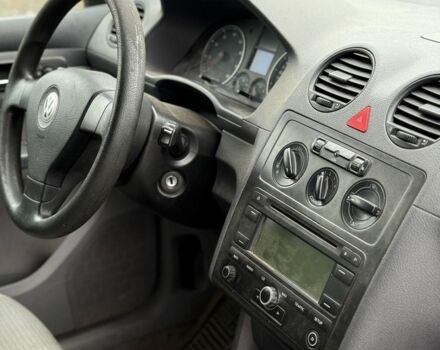 Сірий Фольксваген Кадді, об'ємом двигуна 2 л та пробігом 282 тис. км за 1850 $, фото 5 на Automoto.ua