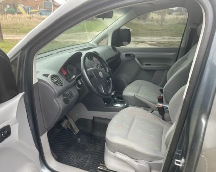 Серый Фольксваген Кадди, объемом двигателя 1.9 л и пробегом 352 тыс. км за 5000 $, фото 3 на Automoto.ua