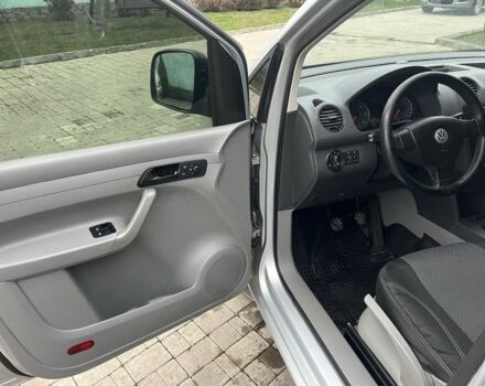 Серый Фольксваген Кадди, объемом двигателя 2 л и пробегом 274 тыс. км за 4999 $, фото 11 на Automoto.ua