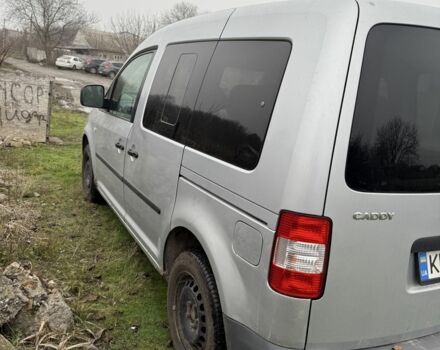 Сірий Фольксваген Кадді, об'ємом двигуна 2 л та пробігом 282 тис. км за 1850 $, фото 3 на Automoto.ua