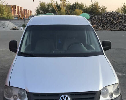 Серый Фольксваген Кадди, объемом двигателя 2 л и пробегом 430 тыс. км за 4599 $, фото 4 на Automoto.ua