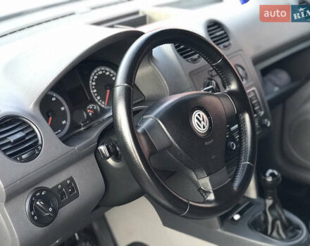 Серый Фольксваген Кадди, объемом двигателя 2 л и пробегом 430 тыс. км за 4599 $, фото 8 на Automoto.ua