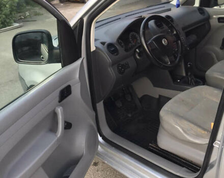 Серый Фольксваген Кадди, объемом двигателя 2 л и пробегом 430 тыс. км за 4599 $, фото 10 на Automoto.ua