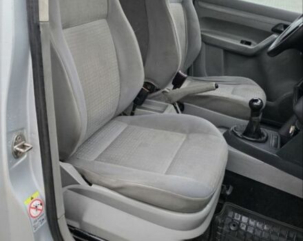 Серый Фольксваген Кадди, объемом двигателя 2 л и пробегом 500 тыс. км за 2549 $, фото 15 на Automoto.ua