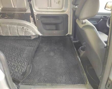 Сірий Фольксваген Кадді, об'ємом двигуна 1.6 л та пробігом 225 тис. км за 7000 $, фото 8 на Automoto.ua