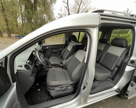 Серый Фольксваген Кадди, объемом двигателя 1.6 л и пробегом 312 тыс. км за 9200 $, фото 12 на Automoto.ua