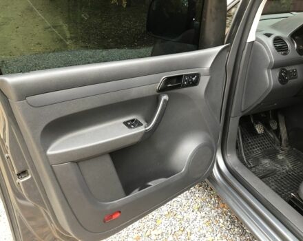 Сірий Фольксваген Кадді, об'ємом двигуна 0 л та пробігом 224 тис. км за 8700 $, фото 13 на Automoto.ua