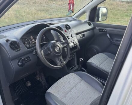 Серый Фольксваген Кадди, объемом двигателя 1.6 л и пробегом 268 тыс. км за 6700 $, фото 6 на Automoto.ua